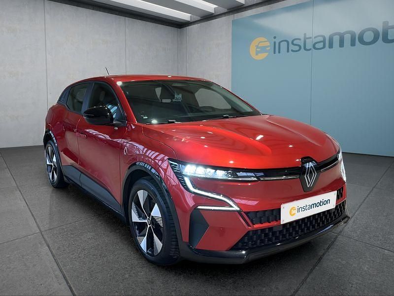 Gebraucht Renault Mégane Equilibre 96 kW (131 PS) 2022 Rot Limousine