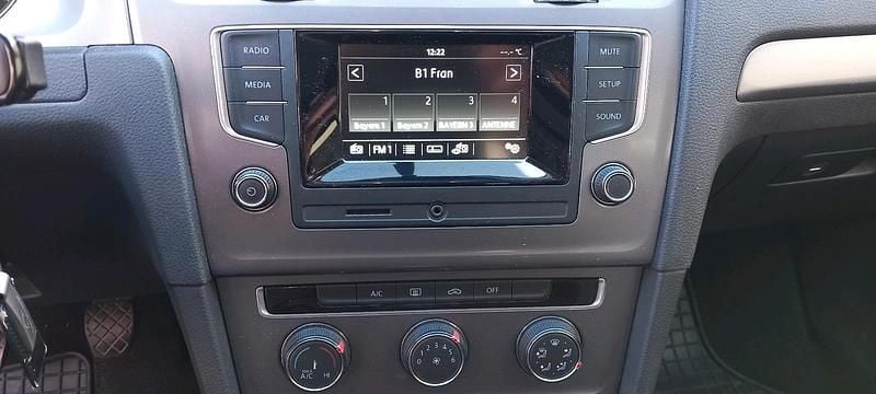 Gebraucht VW Golf VII 85 PS (62 kW) 2016 Grau Limousine