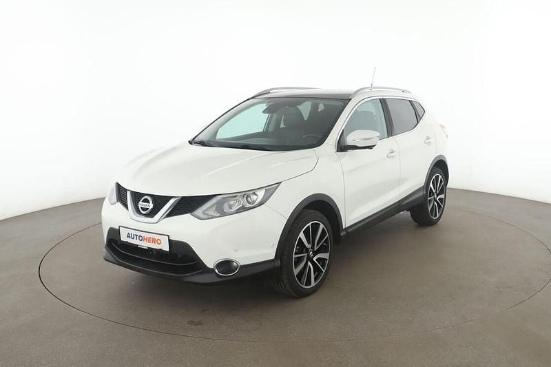 Weiß Gebraucht 2014 Nissan Qashqai Tekna SUV | 11.010 € (Fairer Preis) - Bild 1/3