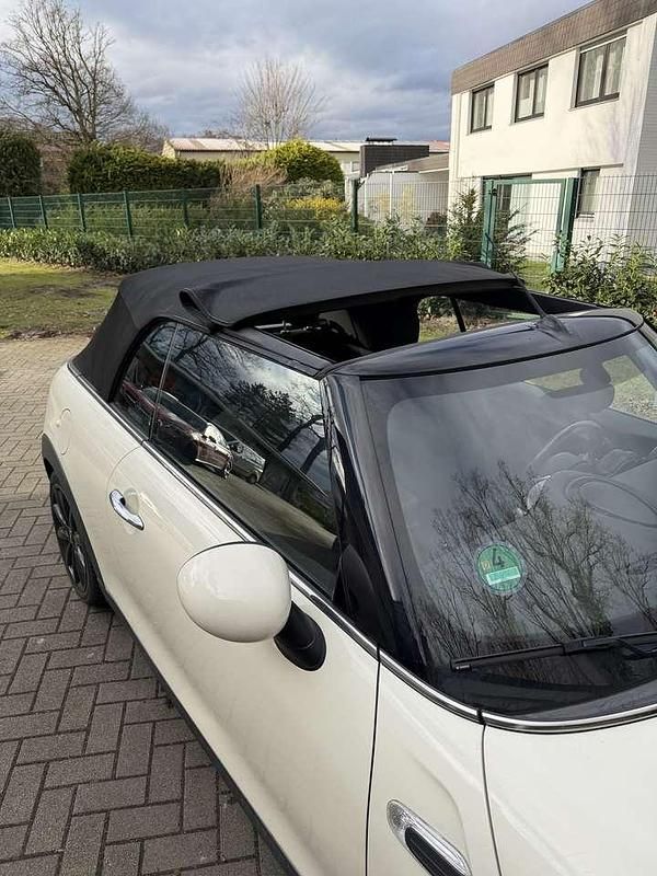 Gebraucht Mini Cooper Cabriolet 136 PS (100 kW) 2016 Weiß Cabrio