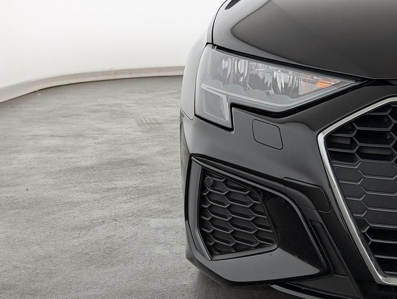Gebraucht Audi A3 S-Line 116 PS (85 kW) 2022 Mythosschwarz metallic Limousine