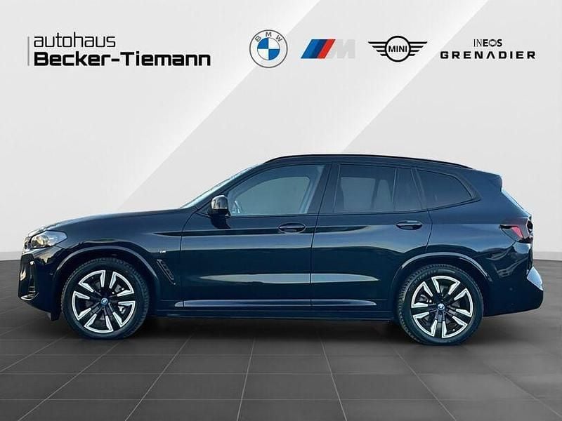 Gebraucht BMW iX3 M Sport 210 kW (286 PS) 2024 M carbonschwarz SUV
