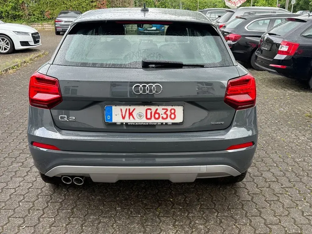 Gebraucht Audi Q2 Design 150 PS (110 kW) 2017 Grau SUV