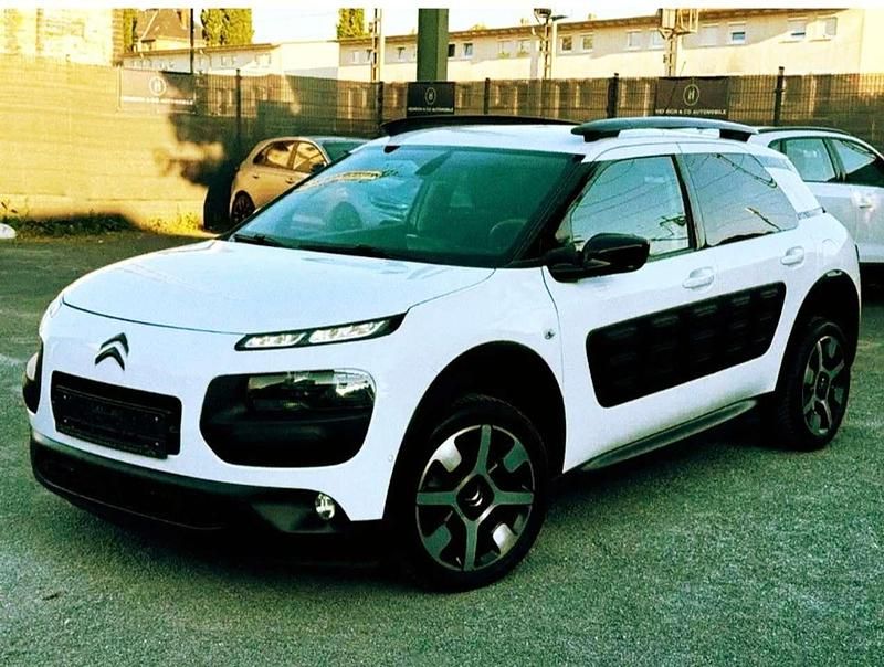 Gebraucht Citroën C4 Cactus Feel 110 PS (80 kW) 2017 Weiß Kleinwagen