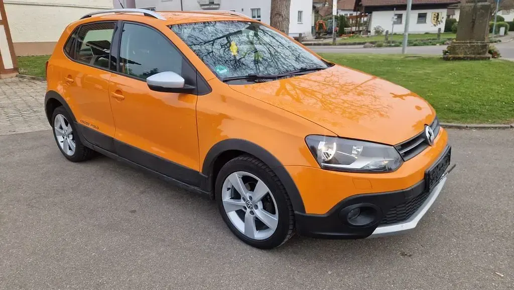 Brugt VW Polo Cross 105 HK (77 kW) 2011 Orange Hatchback