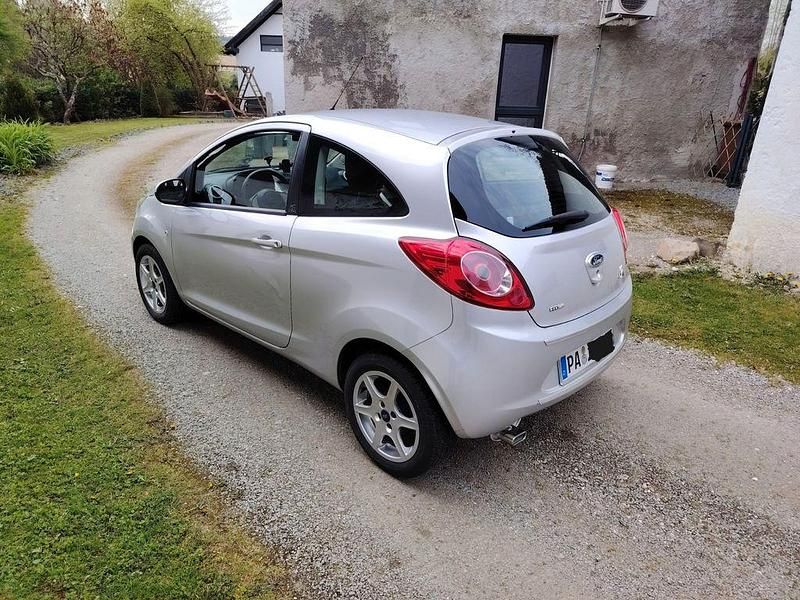 Second-hand Ford Ka 75 CP (55 kW) 2014 Argintiu Hatchback