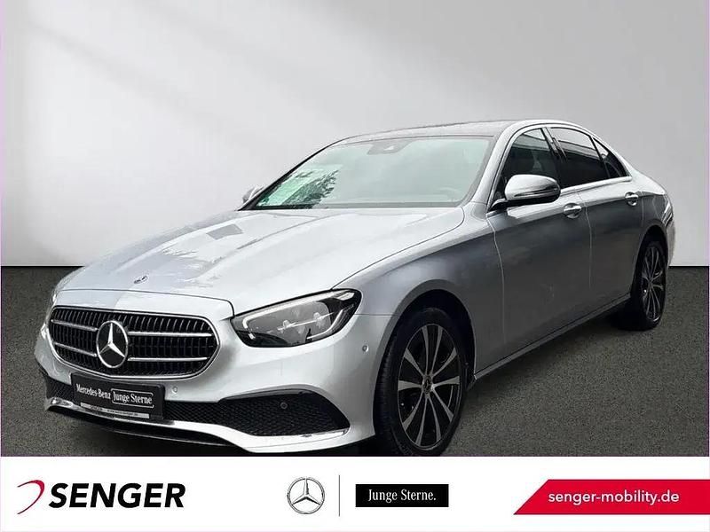 Gebraucht 2022 Mercedes E220 Avantgarde | 40.969 € (Fairer Preis) - Bild 1/1