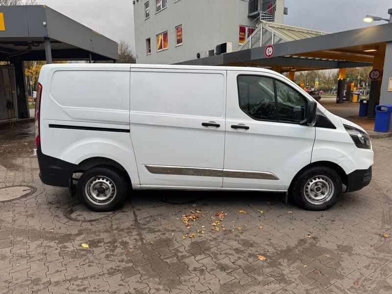 Gebraucht Ford Transit Custom 105 PS (77 kW) 2018 Weiß Van / Kleinbus