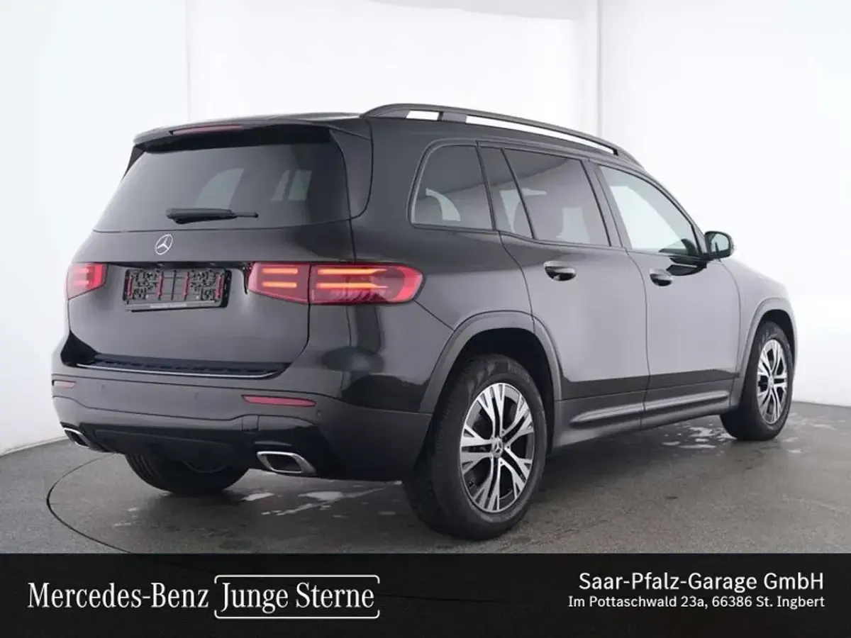 Gebraucht Mercedes GLB180 Progressive 136 PS (100 kW) 2025 Unilack nachtschwarz SUV