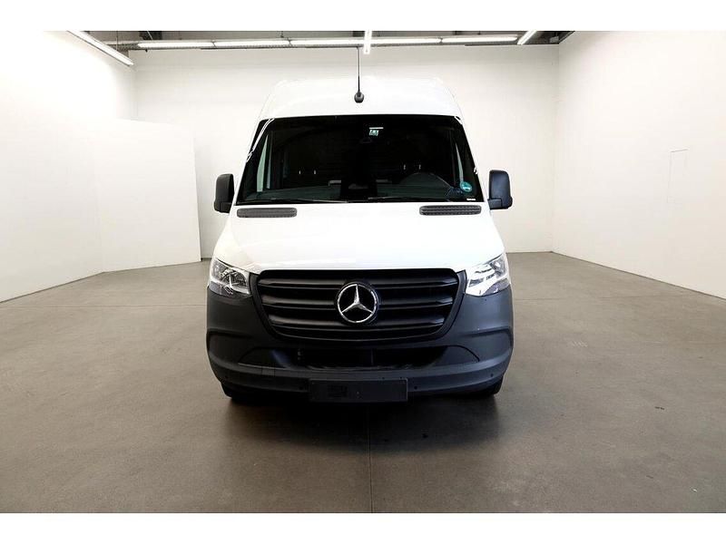 Gebraucht Mercedes Sprinter 170 PS (125 kW) 2025 Arktikweiß Van