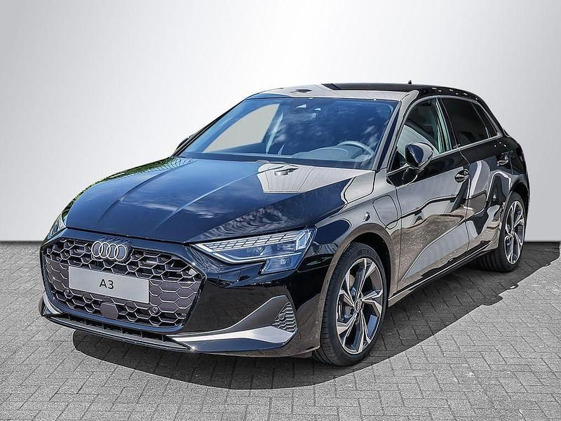 Brillantschwarz Gebraucht 2025 Audi A3 Sportback e-tron Advanced Limousine | 46.350 € - Bild 1/4