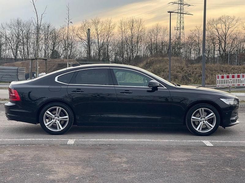 Gebraucht Volvo S90 150 PS (110 kW) 2018 Schwarz Limousine