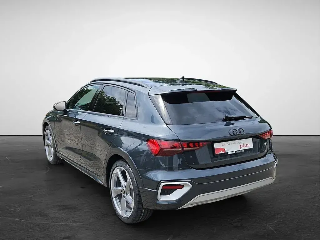 Gebraucht Audi A3 Ambiente 150 PS (110 kW) 2025 Grau (manhattangrau metallic) Limousine