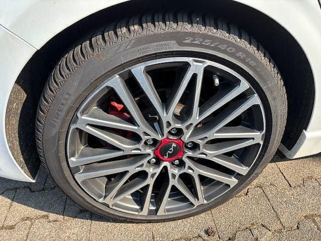 Gebraucht Kia Ceed GT GT 204 PS (150 kW) 2024 Weiß Limousine