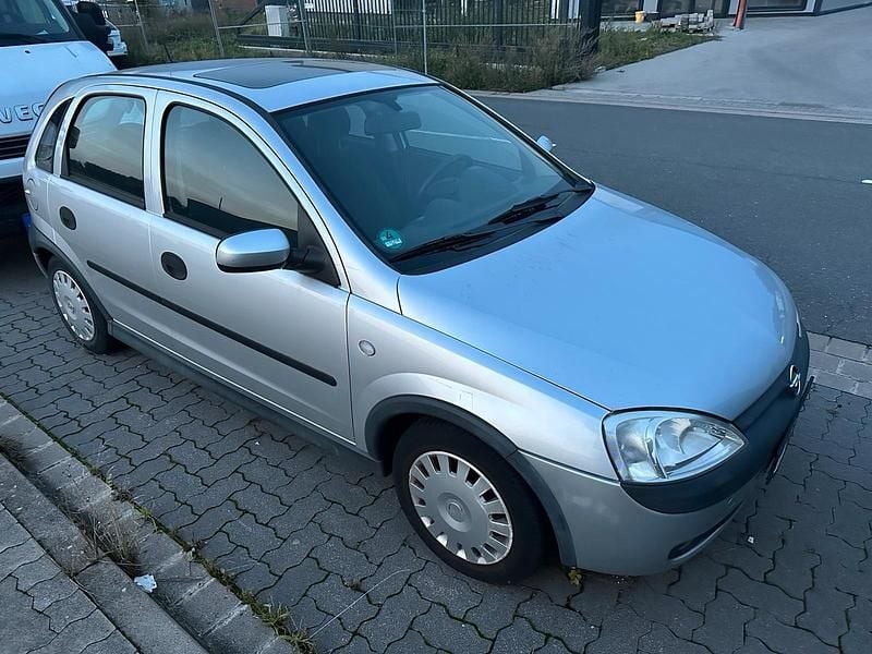 Silber Gebraucht 2002 Opel Corsa Kleinwagen | 690 € (Superpreis) - Bild 1/4