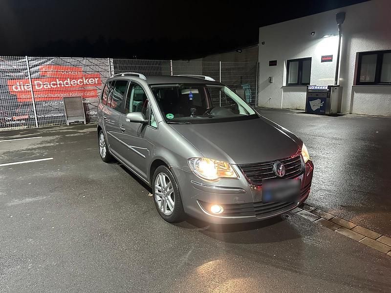 Gebraucht VW Touran 140 PS (102 kW) 2007 Silber Van / Kleinbus