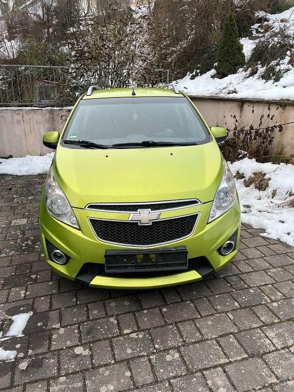 Grün Gebraucht 2011 Chevrolet Spark LT Kleinwagen | 3.500 € (Etwas zu teuer) - Bild 1/4