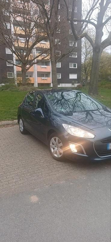 Gebraucht Peugeot 308 149 PS (109 kW) 2011 Blau Kleinwagen