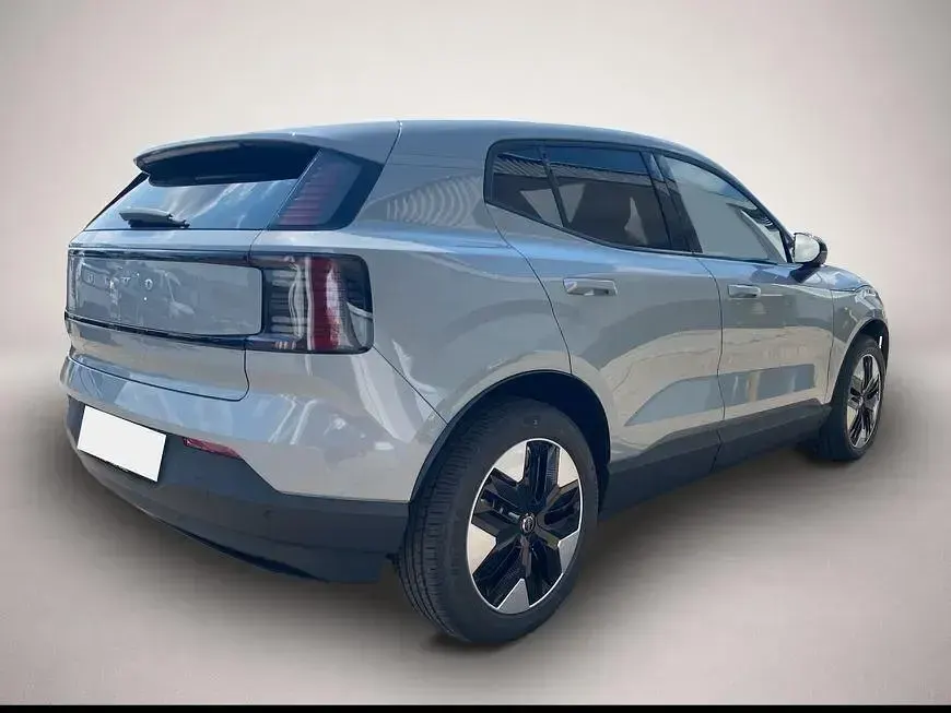 Gebraucht Volvo EX30 Plus 200 kW (272 PS) 2025 Manufacturer SUV