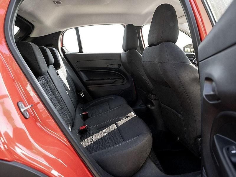 Gebraucht Fiat 600 101 PS (74 kW) 2025 Rot SUV