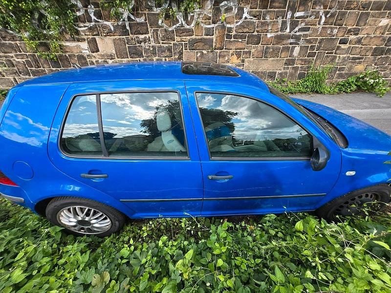 Gebraucht VW Golf IV 75 PS (55 kW) 2000 Blau Limousine