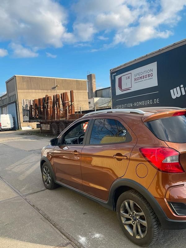 Gebraucht Ford Ka Plus 85 PS (62 kW) 2019 Andere farben Kleinwagen