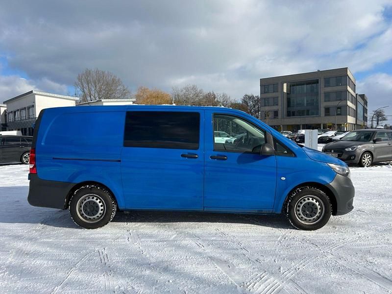 Gebraucht Mercedes Vito 136 PS (100 kW) 2016 Blau Van