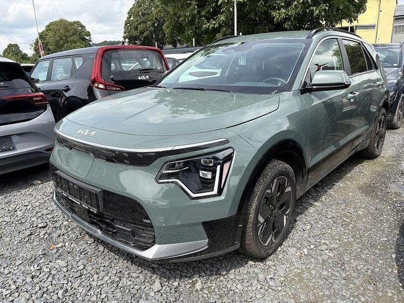 Grau Gebraucht 2023 Kia e-Niro Vision SUV | 25.900 € (Fairer Preis) - Bild 1/4