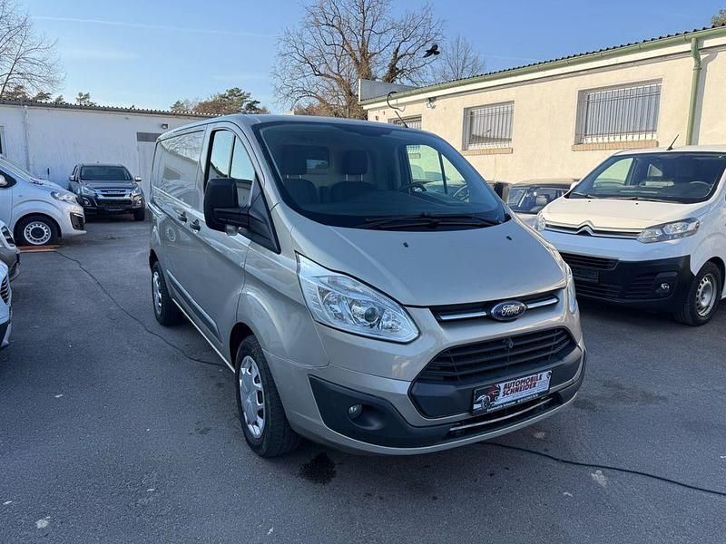 Gebraucht Ford Transit Custom 131 PS (96 kW) 2018 Gold Van / Kleinbus