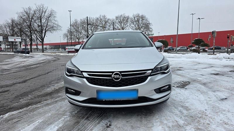 Gebraucht Opel Astra Edition 110 PS (80 kW) 2017 Silber Limousine