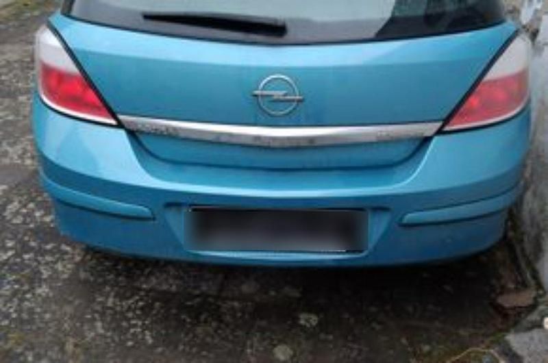 Gebraucht Opel Astra 105 PS (77 kW) 2005 Blau Kleinwagen