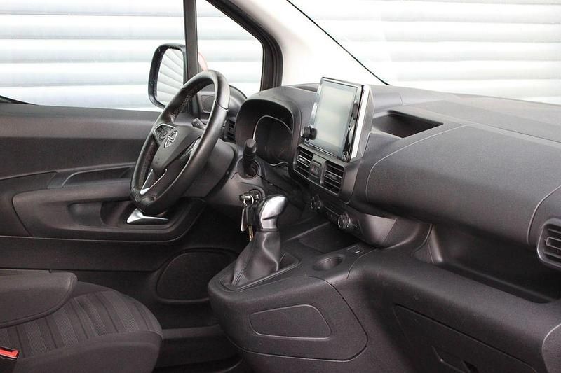 Gebraucht Opel Combo Life Edition 102 PS (75 kW) 2019 Rot Van / Kleinbus