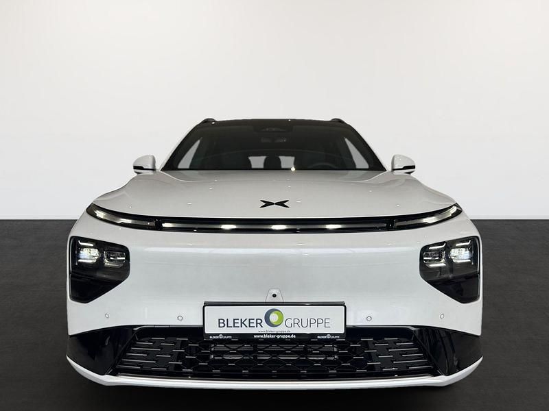 Neu XPENG G9 405 kW (551 PS) 2025 Arcticwhite SUV