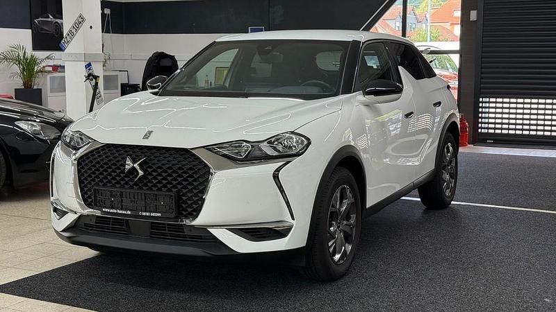 Weiß Gebraucht 2022 DS Automobiles DS3 Crossback Bastille SUV | 14.490 € (Guter Preis) - Bild 1/4
