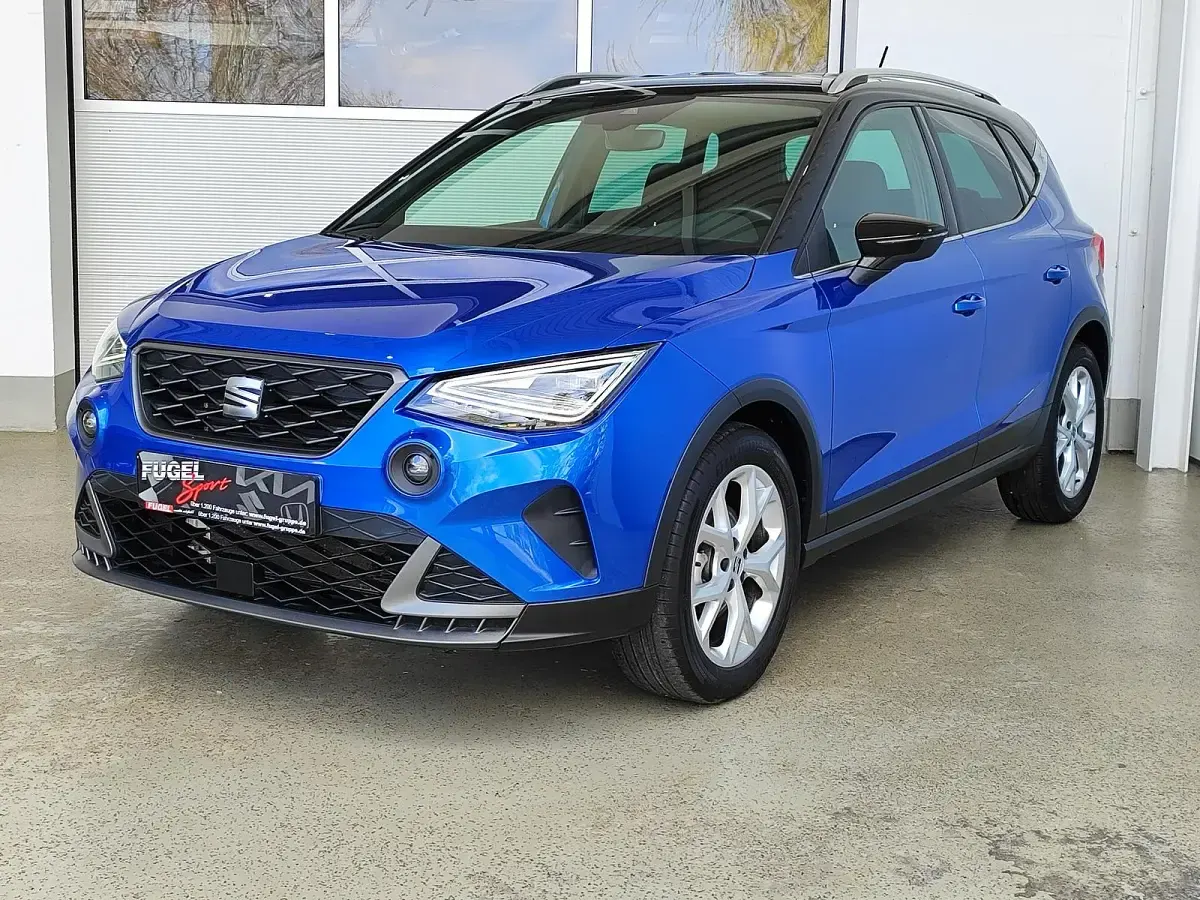 Gebraucht Seat Arona FR-Line 95 PS (69 kW) 2025 Sapphire blau met SUV