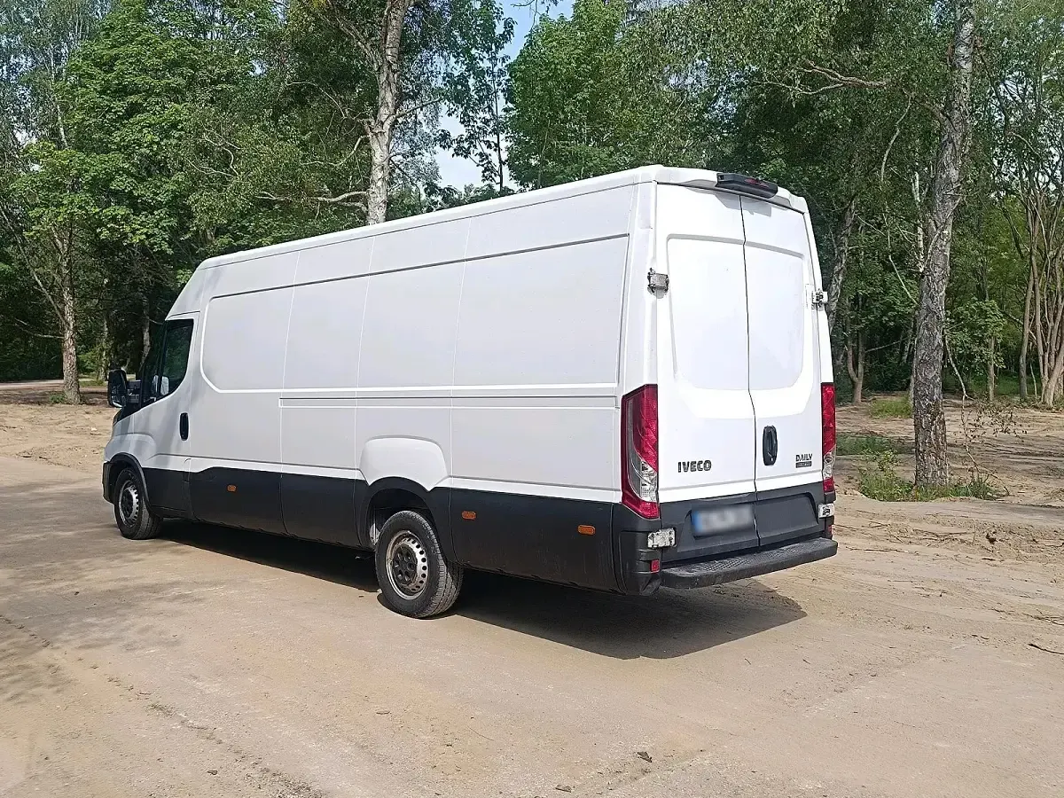 Gebraucht Iveco Daily 155 PS (114 kW) 2021 Weiß Van