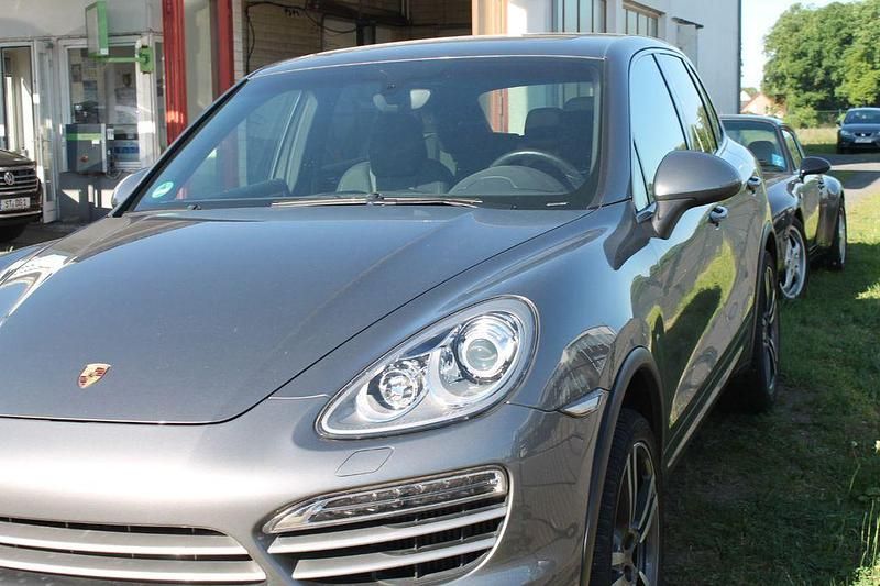 Gebraucht Porsche Cayenne Diesel Platinum Edition 245 PS (180 kW) 2014 Grau SUV