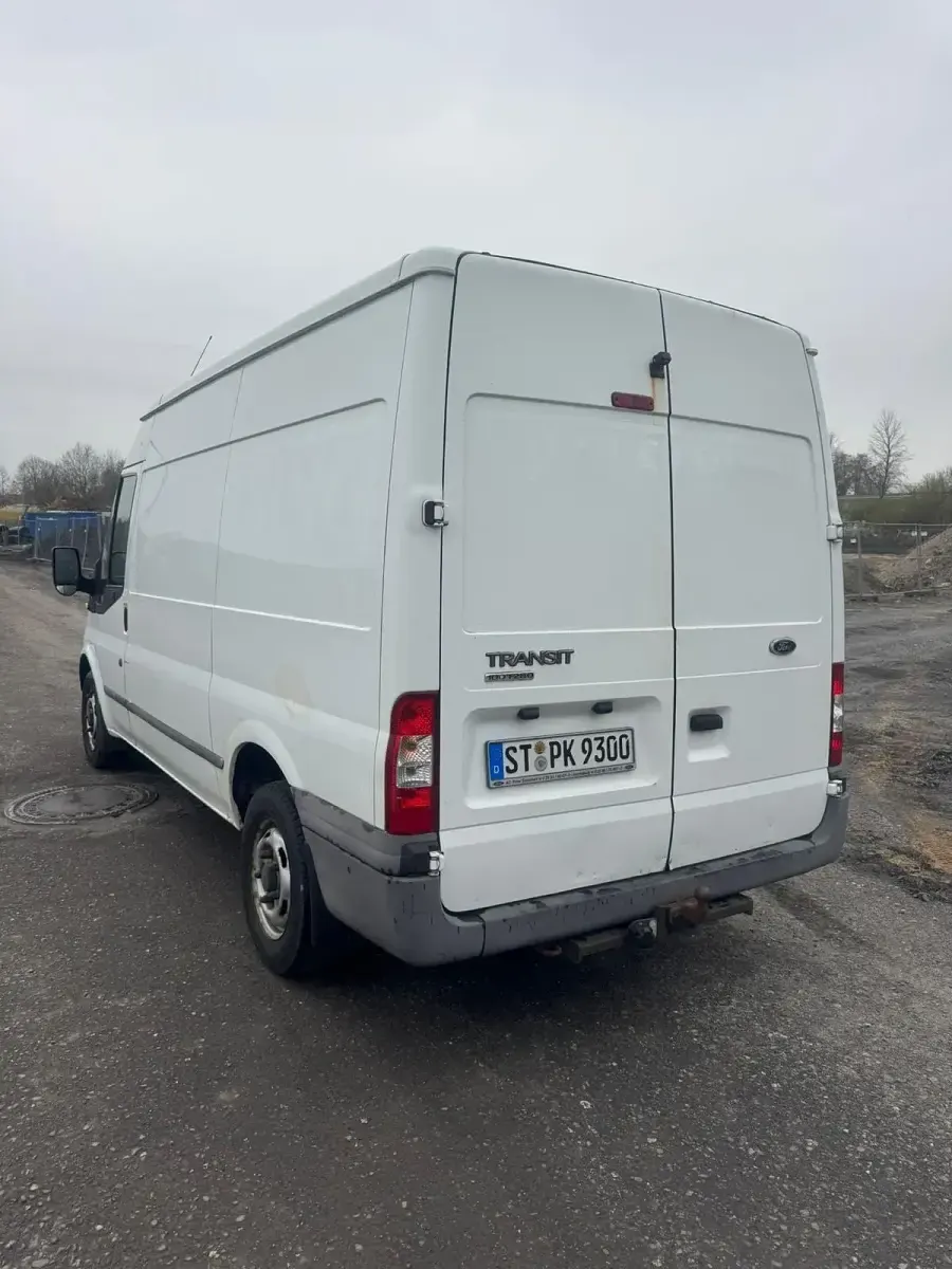 Käytetty Ford Transit 101 HP (74 kW) 2013 Valkoinen Sedan