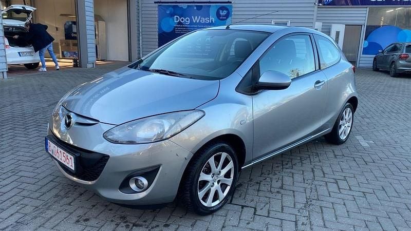 Second-hand Mazda 2 Active 75 CP (55 kW) 2011 Argintiu Hatchback