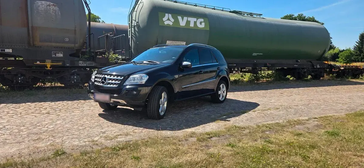 Gebraucht Mercedes ML350 272 PS (200 kW) 2009 Schwarz SUV