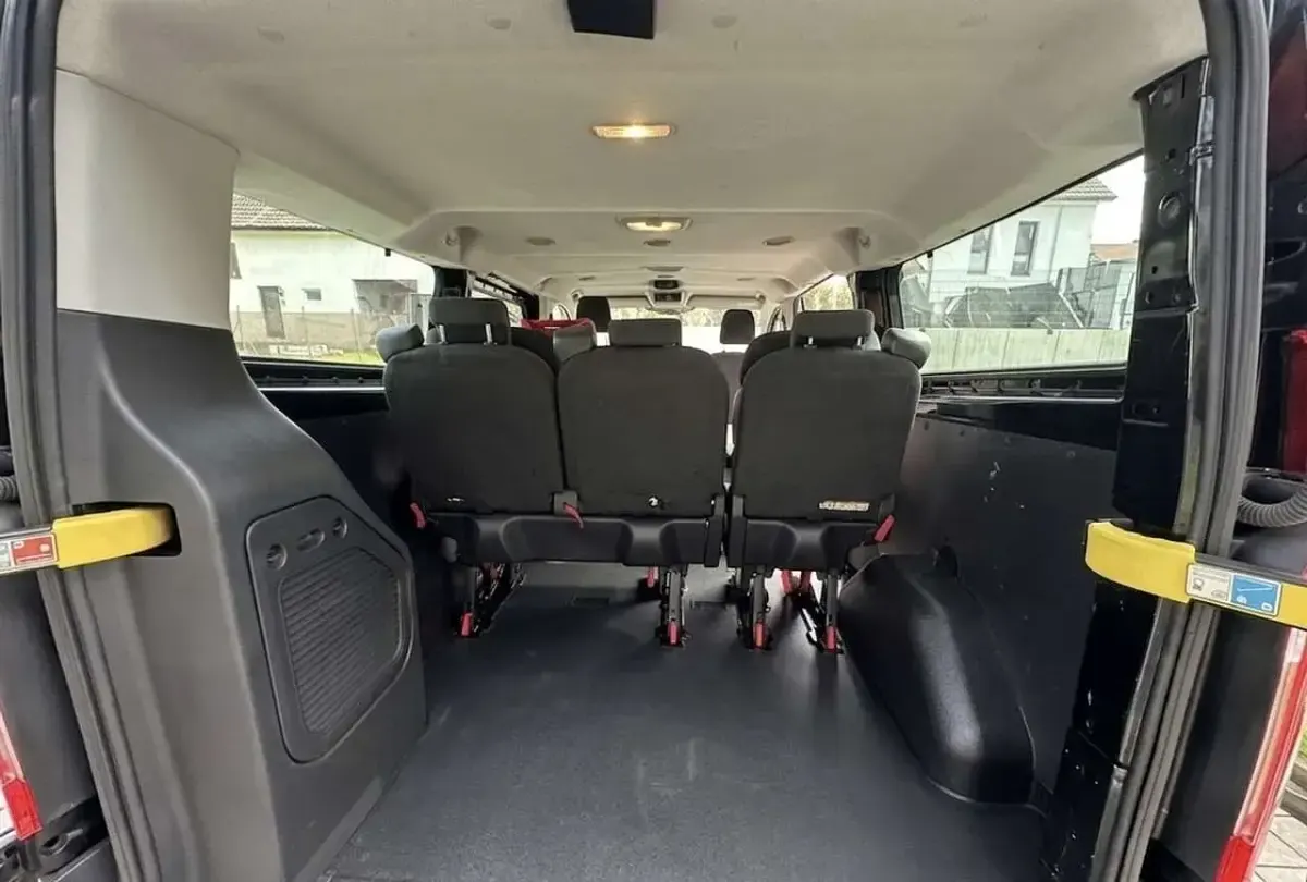 Gebraucht Ford Tourneo Custom Trend 170 PS (125 kW) 2016 Schwarz Van