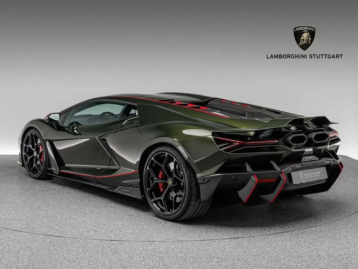 Gebraucht Lamborghini Revuelto 1016 PS (747 kW) 2025 Verde telefo Coupé