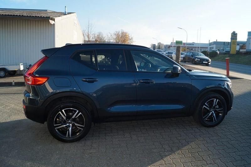 Gebraucht Volvo XC40 Plus 197 PS (144 kW) 2025 Blau SUV