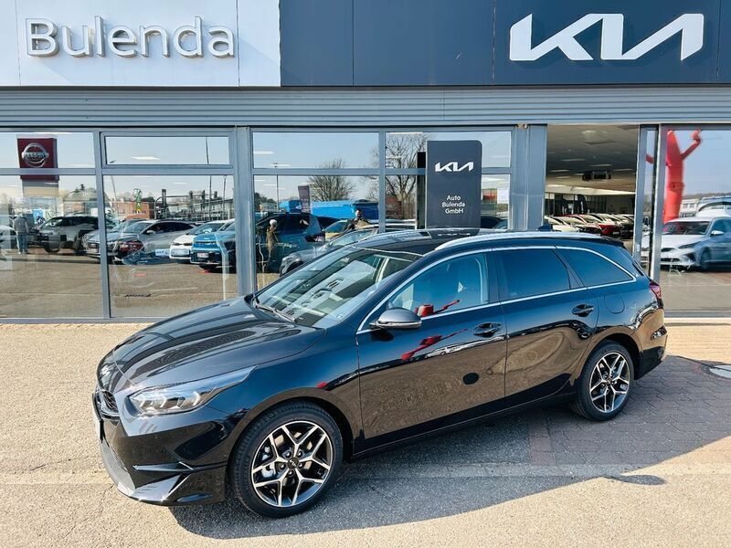 Schwarz Neu 2025 Kia Ceed Sportswagon 4 Kombi | 27.970 € (Fairer Preis) - Bild 1/4