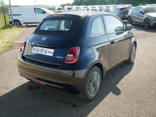 Neu Fiat 500C Icon 65 PS (47 kW) 2026 Schwarz Cabrio