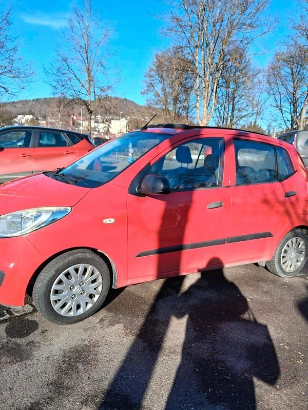 Rot Gebraucht 2010 Hyundai i10 Kleinwagen | 950 € (Guter Preis) - Bild 1/2