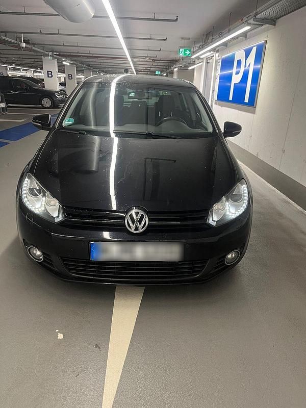 Schwarz Gebraucht 2012 VW Golf VII Match Limousine | 4.700 € (Superpreis) - Bild 1/4