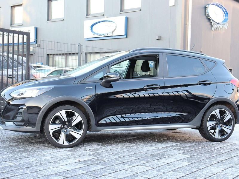 Gebraucht Ford Fiesta Active X 101 PS (74 kW) 2023 Obsidianschwarz metallic Kleinwagen