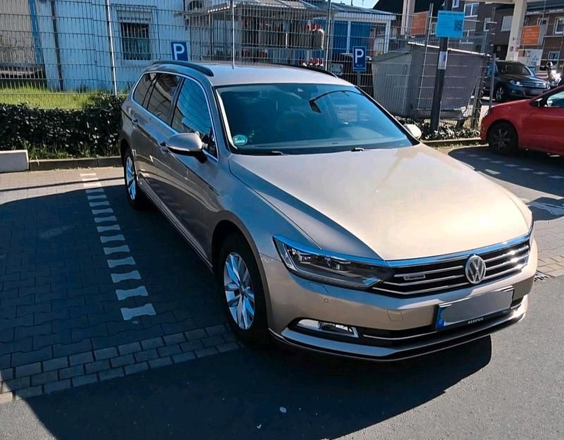 Gebraucht VW Passat 190 PS (139 kW) 2015 Kombi