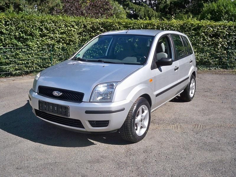 Silber Gebraucht 2004 Ford Fusion Van | 3.250 € (Fairer Preis) - Bild 1/4